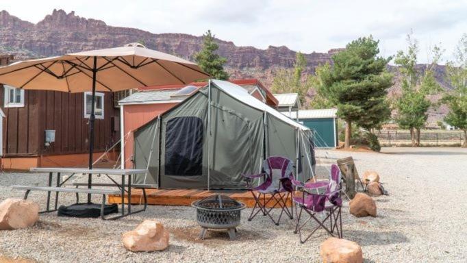 FunStays Glamping Setup Tent in RV Park #4 OK-T4 Moab Bagian luar foto